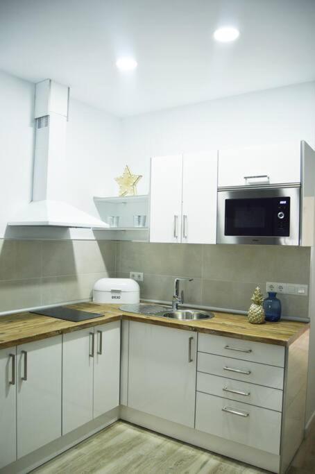 Apartamento Ana'S Cerca Del Parque Tecnologico Málaga Buitenkant foto